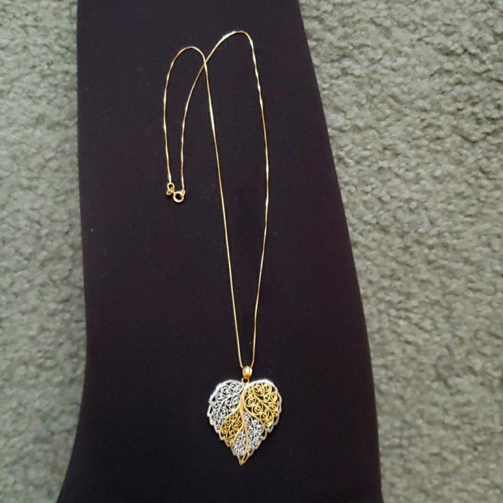 10k gold Leaf Necklace
